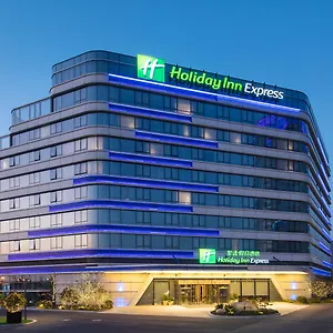 https://holiday-inn-express-suzhou-taihu-lake.bestsuzhouhotels.com